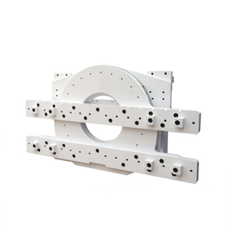 Forklift attachments Rotator for quickly inverting loads