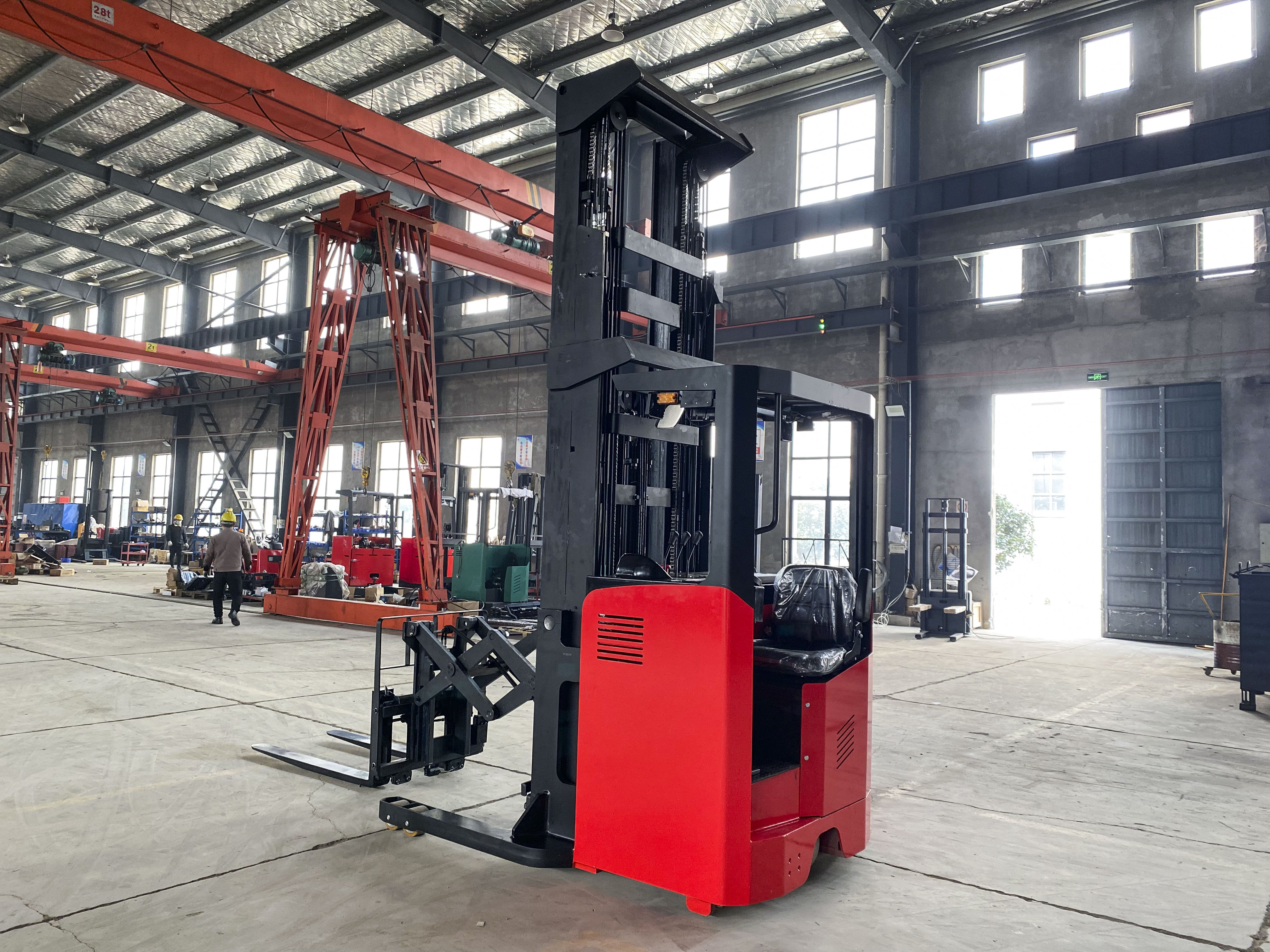 6M-12m 1.5Ton 2Ton Double Deep Scissor Reach Truck High-Density Rack Specialized Electric Forklift Truck