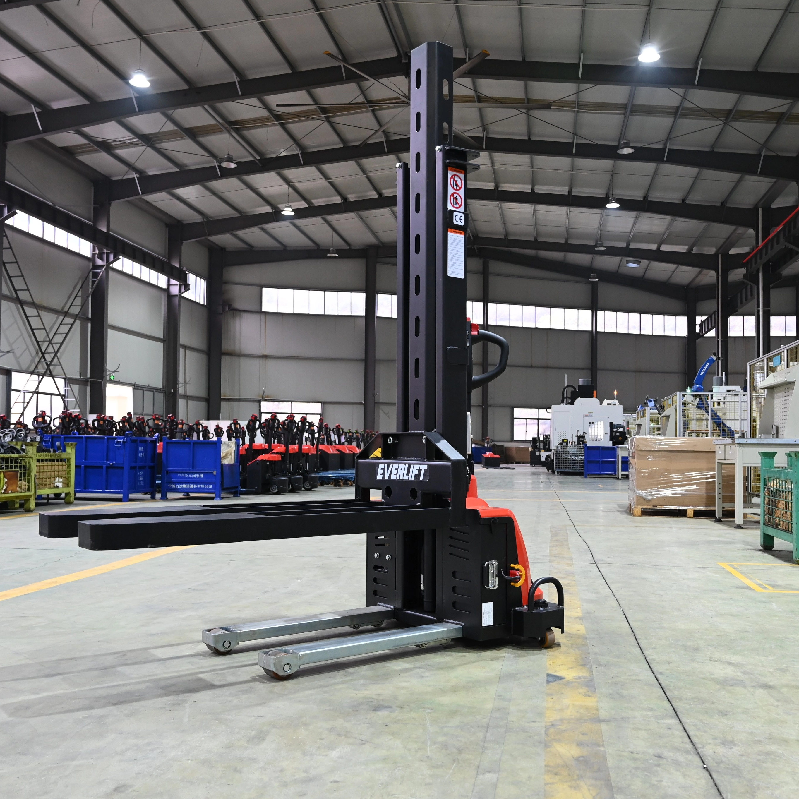 Everlift 1300KG 1500KG Customized Height Self Lifting Stacker Self-loading Electric Forklift