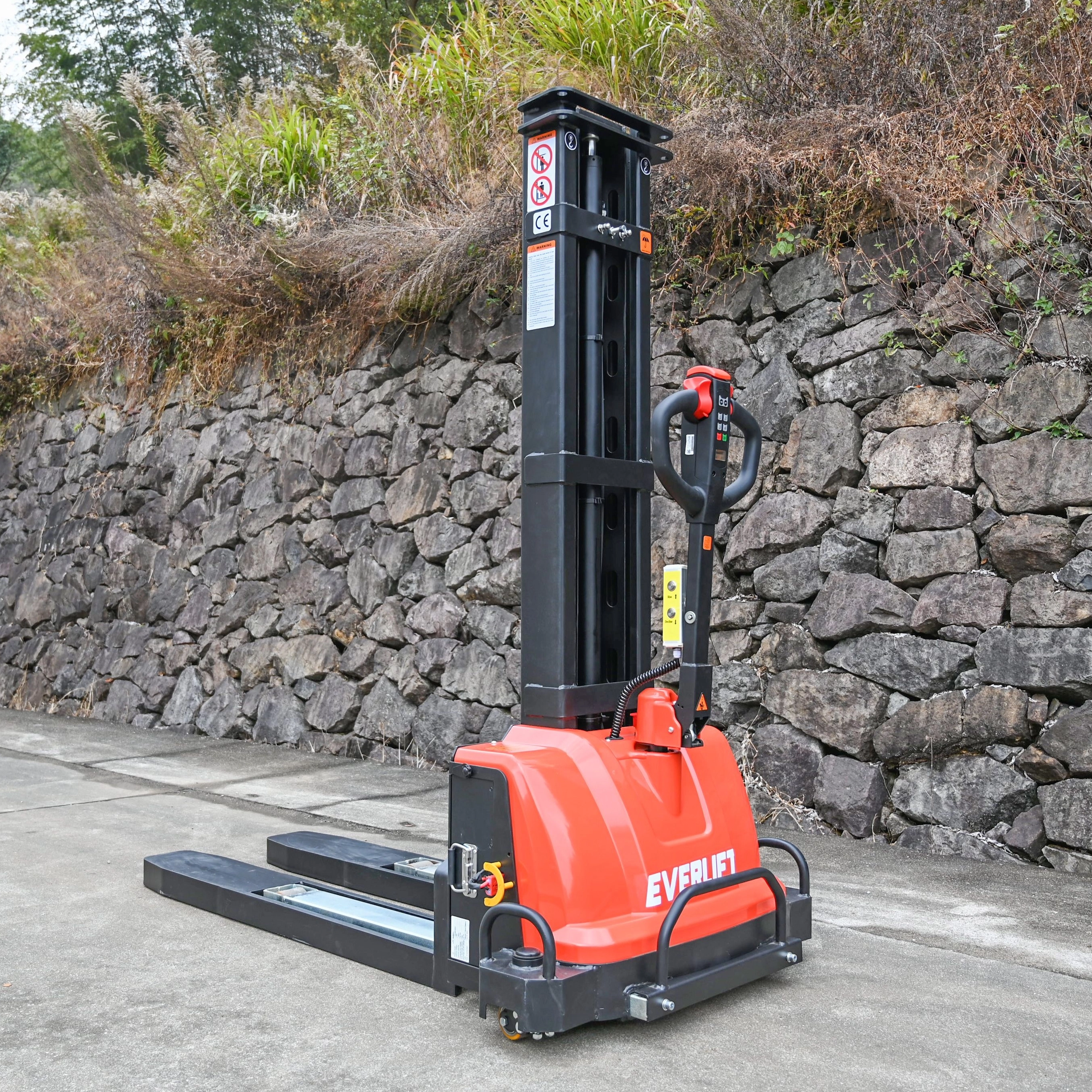Everlift 1300KG 1500KG Customized Height Self Lifting Stacker Self-loading Electric Forklift