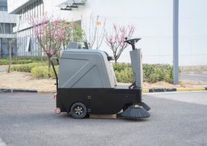1250-ADriving sweeper