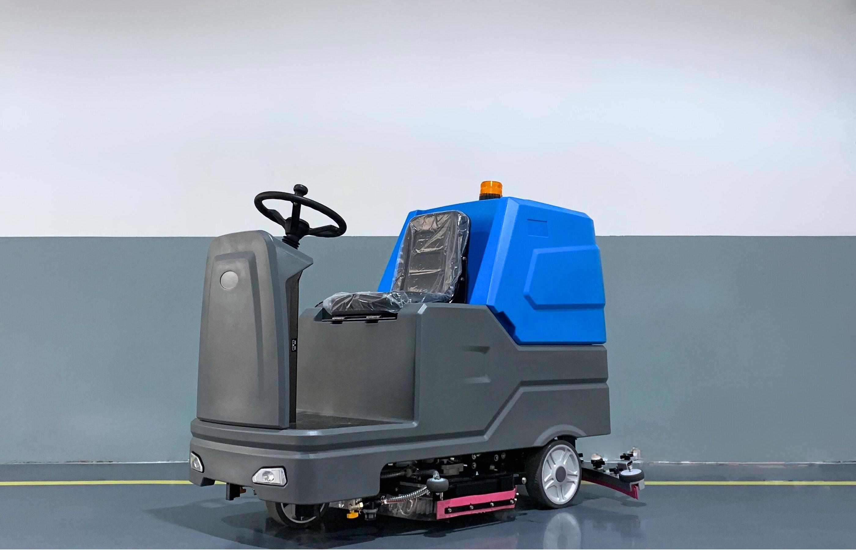 XD160Ride-on floor scrubber